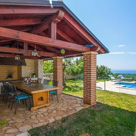 Holiday home Tanais Viskovici